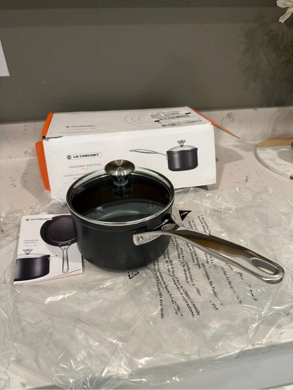 Le Creuset Toughened Non-Stick PRO Saucepan With Glass Lid 2 qt